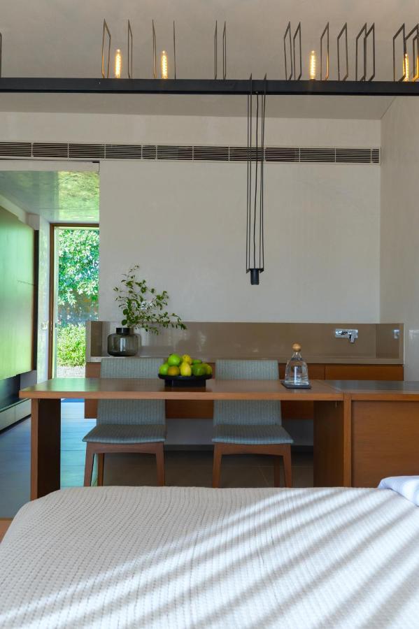 Life At Repose- Lake Villas Resort & Club Chor Warodra Extérieur photo