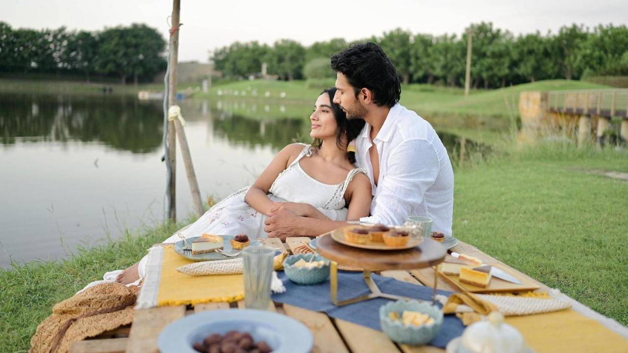 Life At Repose- Lake Villas Resort & Club Chor Warodra Extérieur photo