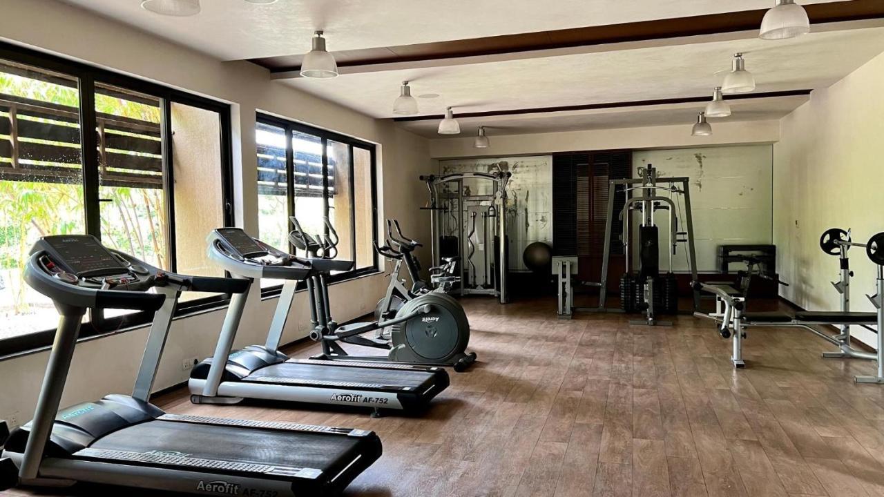 Life At Repose- Lake Villas Resort & Club Chor Warodra Extérieur photo