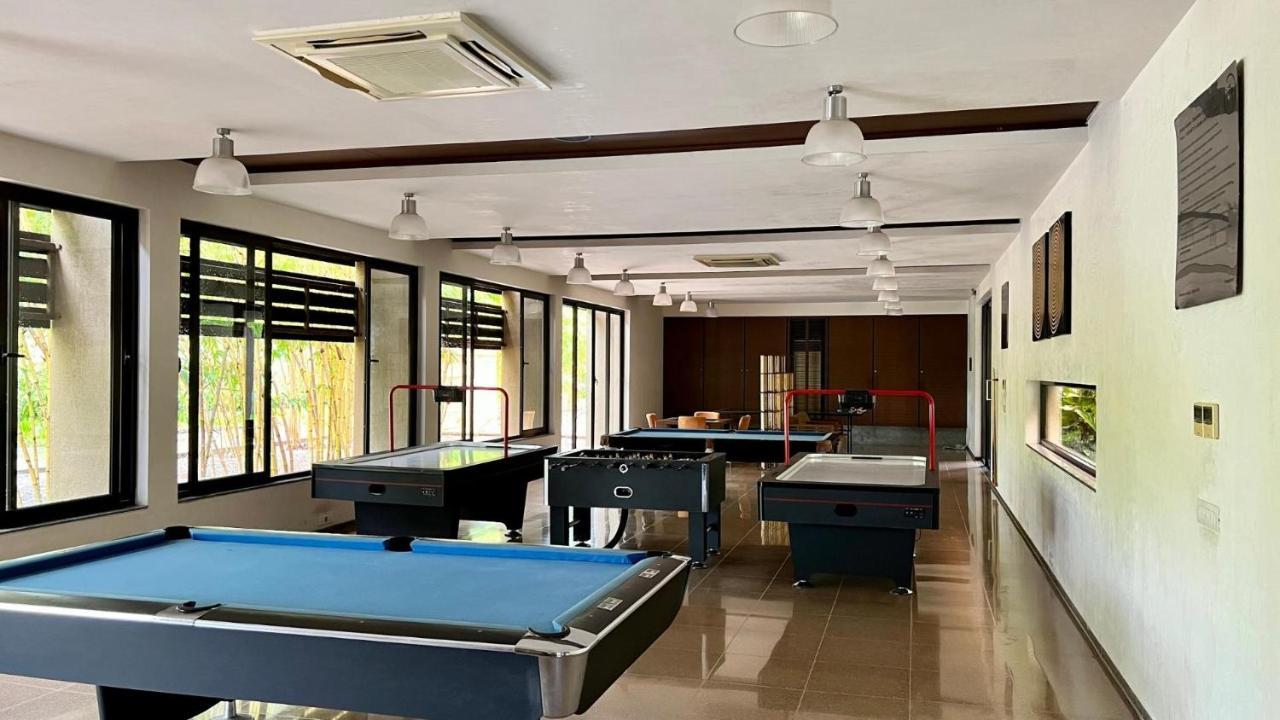 Life At Repose- Lake Villas Resort & Club Chor Warodra Extérieur photo